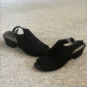 Life Stride Black Suede Peep-Toe Slingback Block Heel Sandals